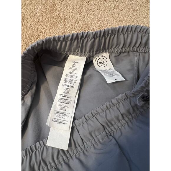 Allbirds Natural Run Shorts - Picture 3 of 3